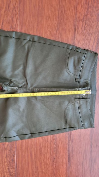 Pantaloni cerati