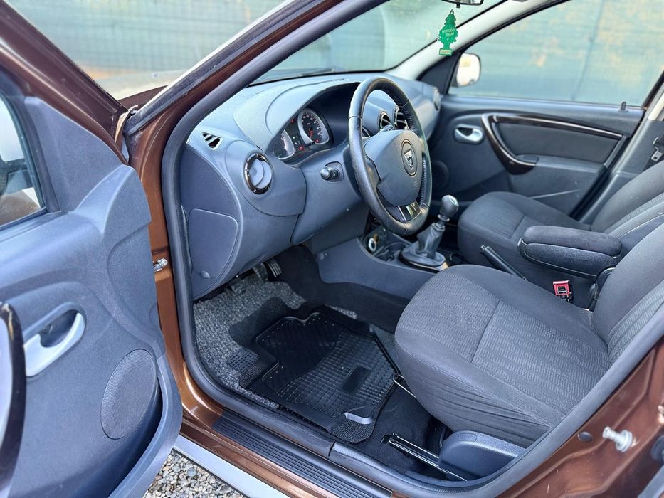 Dacia Duster 4x4 /1.5 diesel/ Alu/clima/