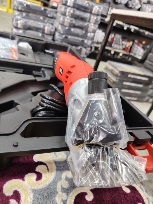 Misu birentidan qo'y junini oladigan mashinka rassiya uchun ishlab chi