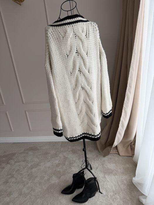 Плетена рокля Twin set, Zara и пуловер цветен