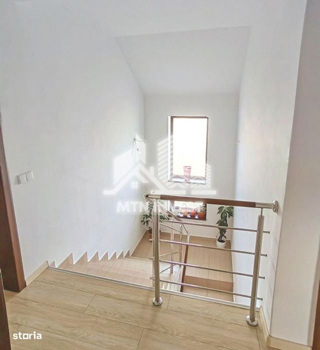 Casa Individuala 5 Camere de Vanzare in Bavaria – Vedere Muntii Faga