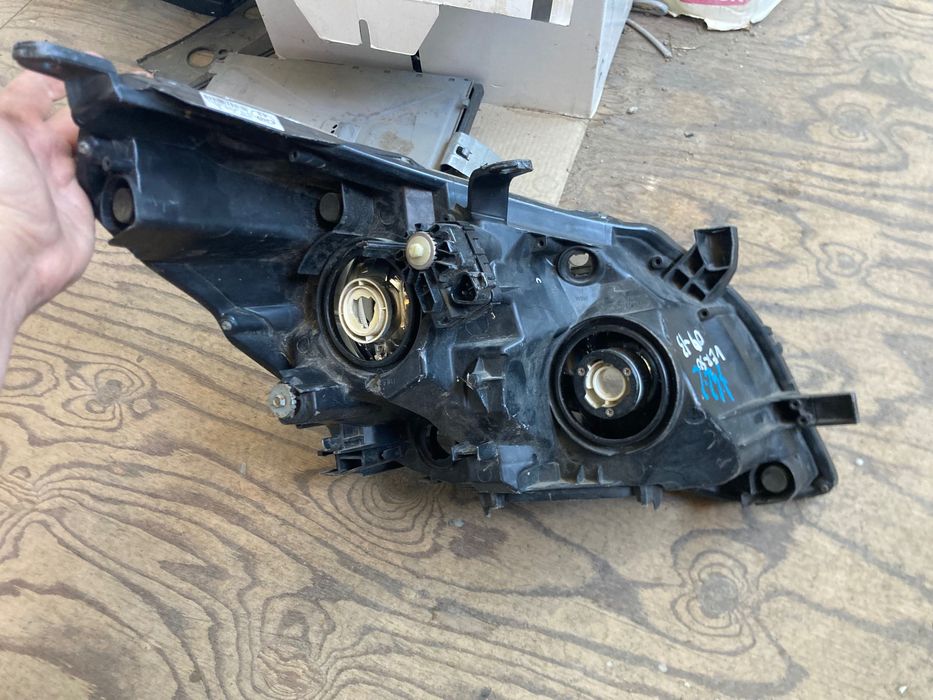 Ляв фар Toyota Verso. Тойота Версо. 09-13г. 81150-0F090.