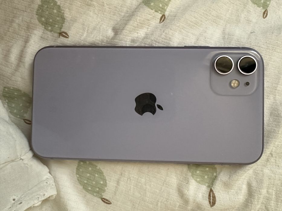 Продам 11 iphone