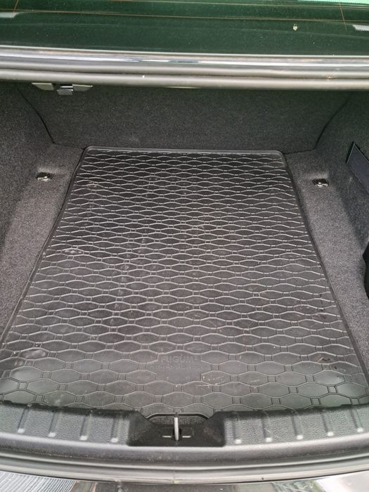 Vand BMW 316  anul 2014.