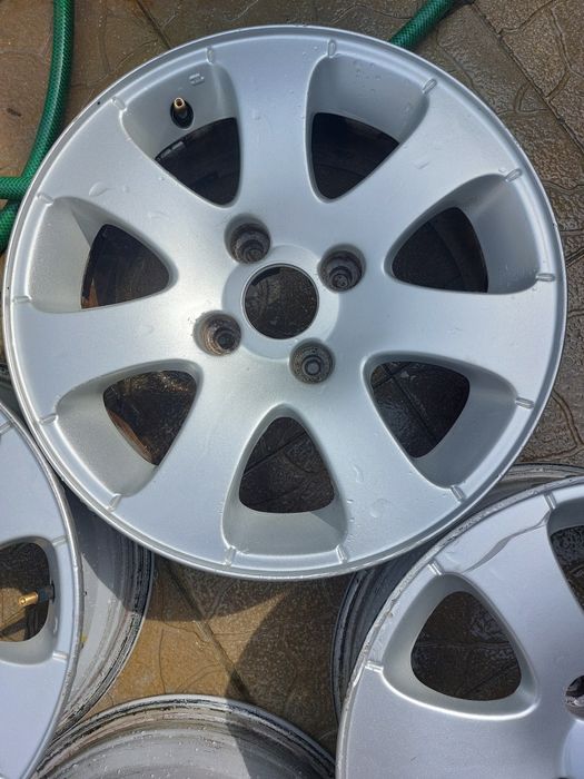 4ри бр алуминиеви джанти 4×108; 15цола; ет 27 от Пежо и Ситроен