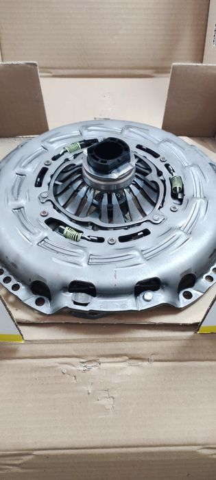 Комплект съединител  LuK Citroen Peugeot