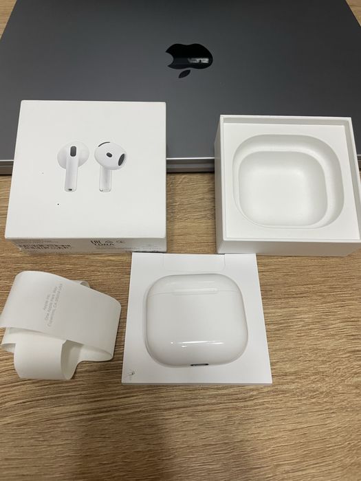 Наушники Airpods 4 без ANC