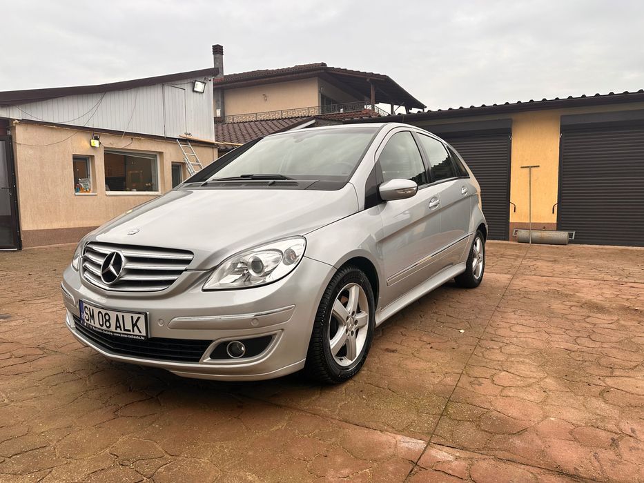 Mercedes b class automat Android auto/Apple carolay