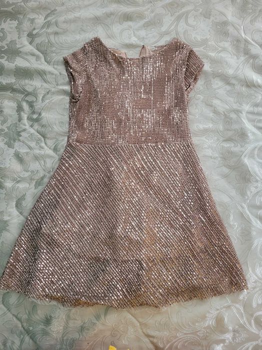 Дрехи за 7,8 години за момичета