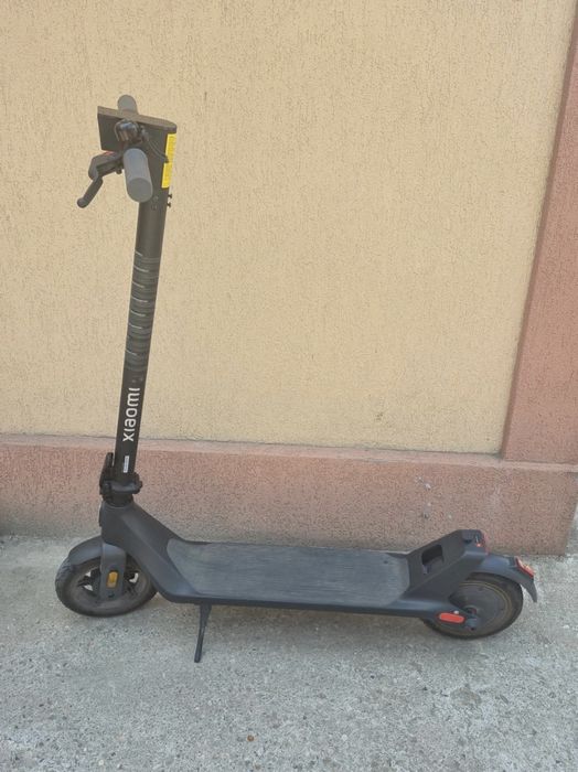 Trotineta electrica xiaomi 4 lite gen 2