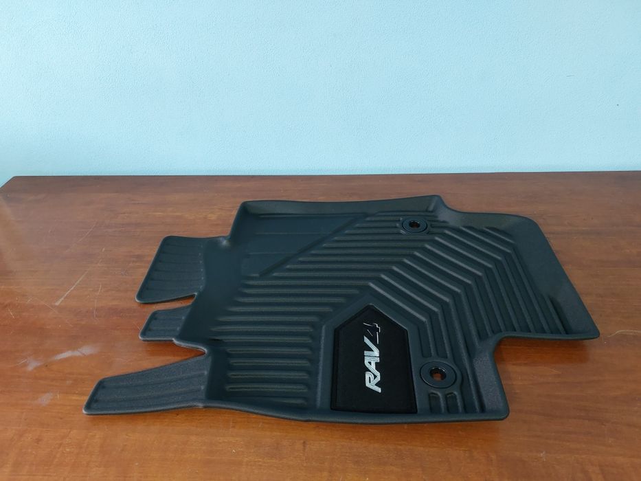 Covorase(presuri) tip tavita dedicate TOYOTA RAV4