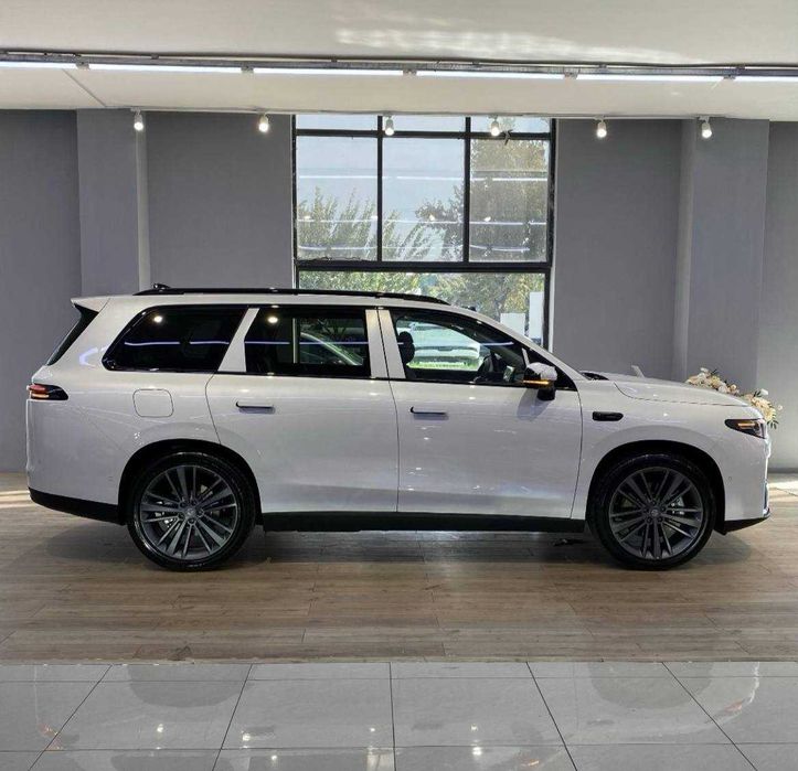 Leapmotor C16 280KM Gibrid 25% boshlangich tolov 1 ta pasport bilan