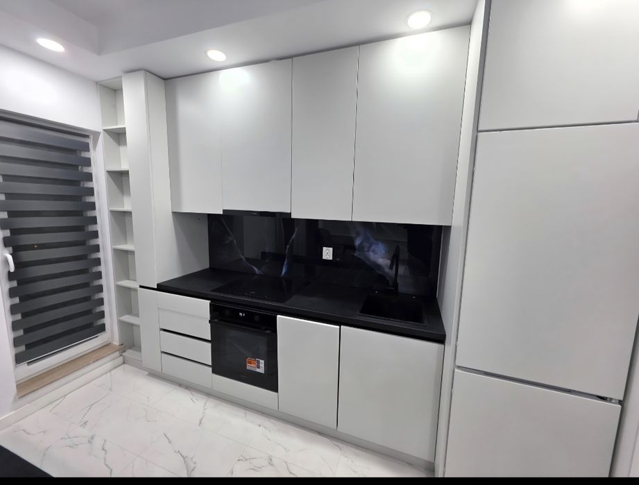 Inchiriere Apartament 3 camere Cosmopolis - loc de parcare inclus