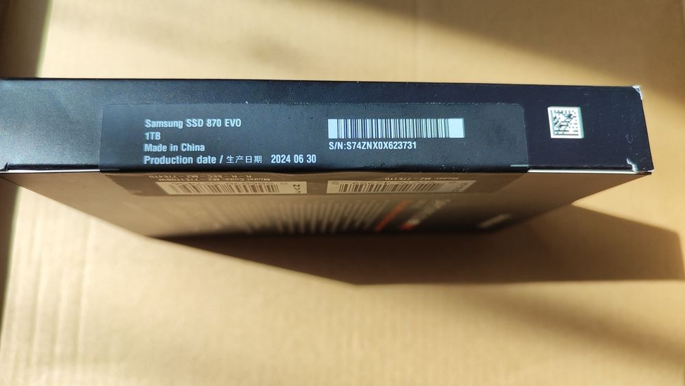 Продам SSD 1 TB Samsung 870 evo
