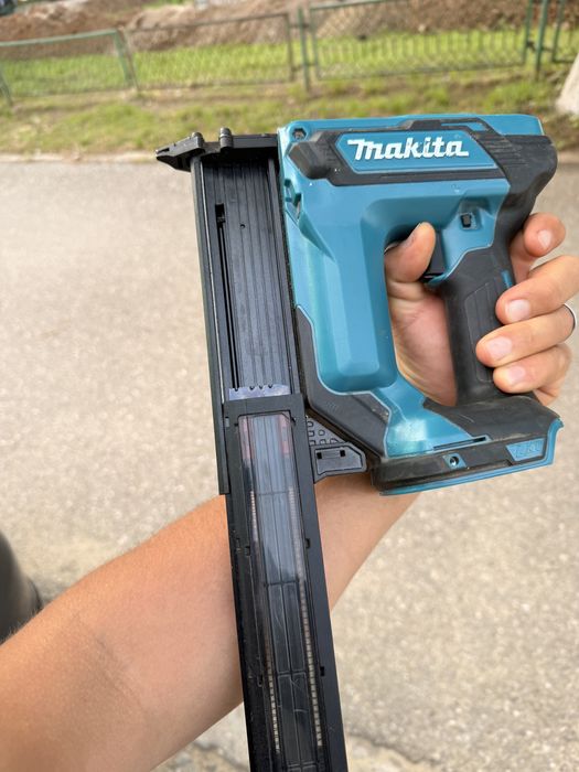 Pistol cuie makita dfn 350