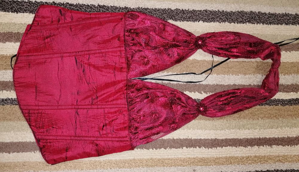 Абитуриентски рокли