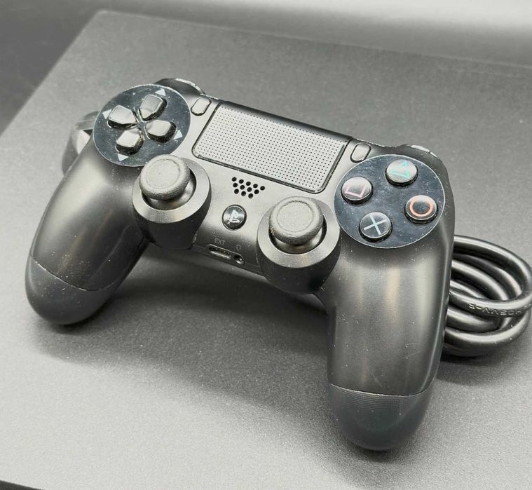 PlayStation 4 Pro - 1tb in stare foarte buna