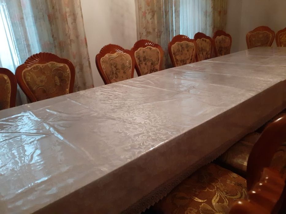 Стол стулдарымен сатылады