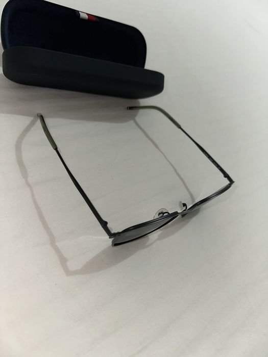 Слънчеви очила Tommy Hilfiger