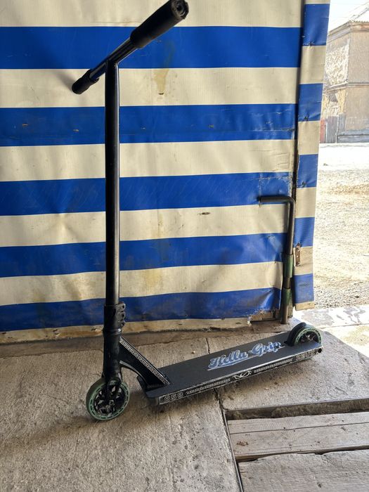 Трюковой самокат