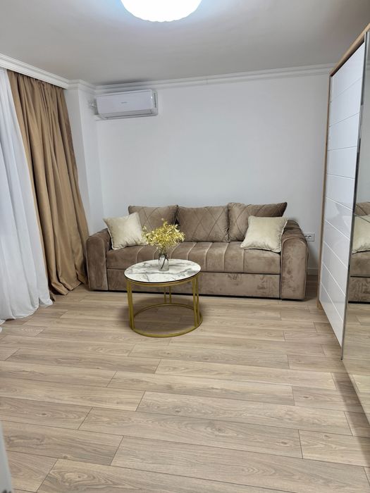 Inchiriez apartament ultracentral LUX