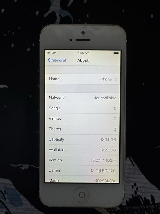 iPhone 5 16GB – перфектно състояние, iOS 10.2.1, с оригинална кутия