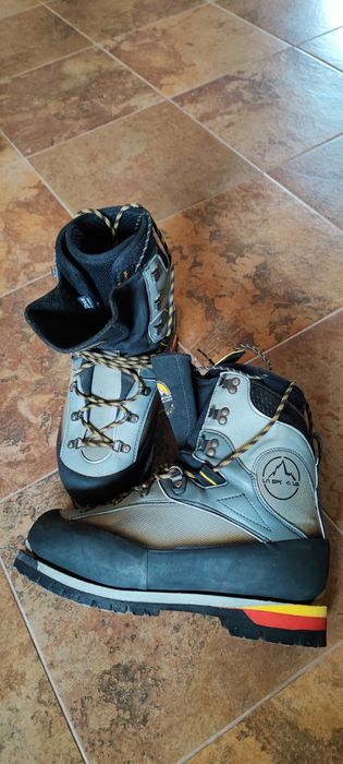 Bocanci tehnici de altitudine la sportiva Barunțze nr. 42