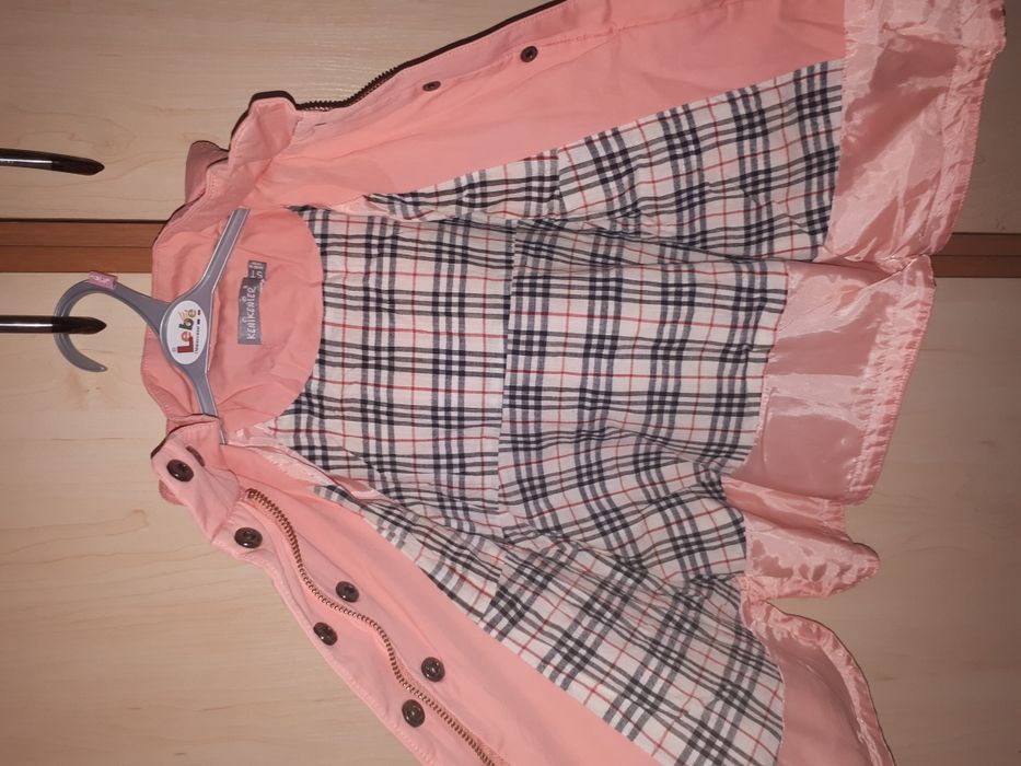 На девочку 2-4 года