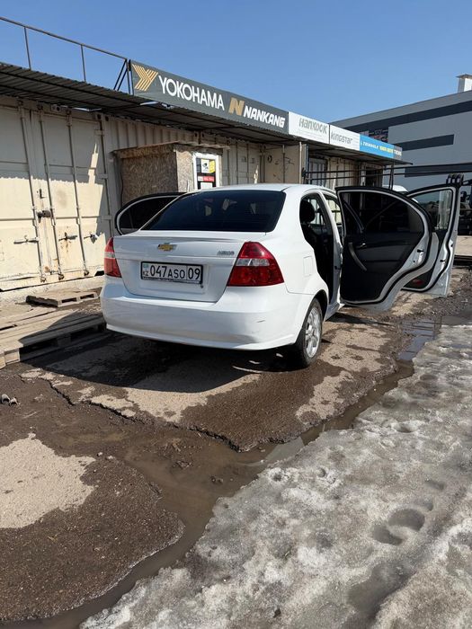 Продам Шевроле Нексию.