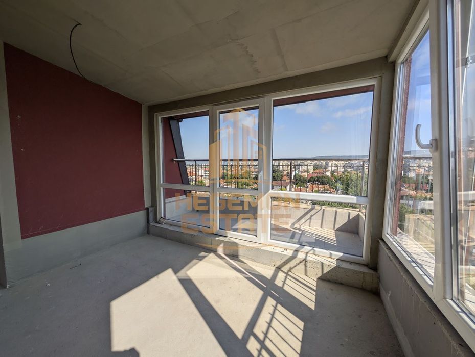 Продава се Тристаен апартамент в Варна, Колхозен пазар - 103 кв.м за 1738 €/кв.м - Снимка #1