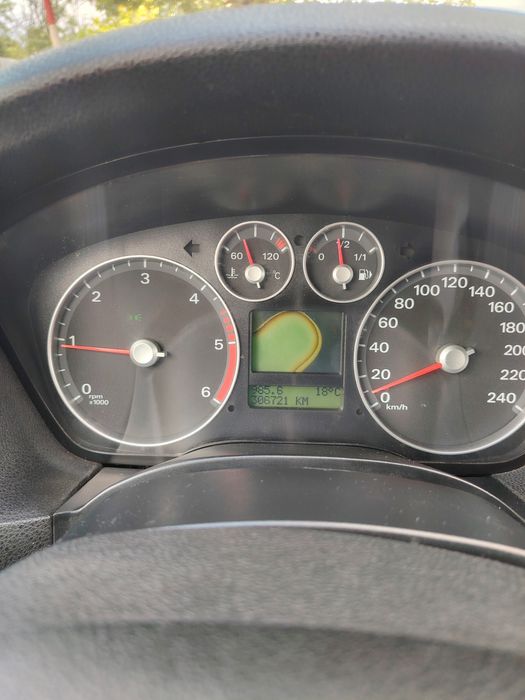 FORD Focus 2006 — imagine 3