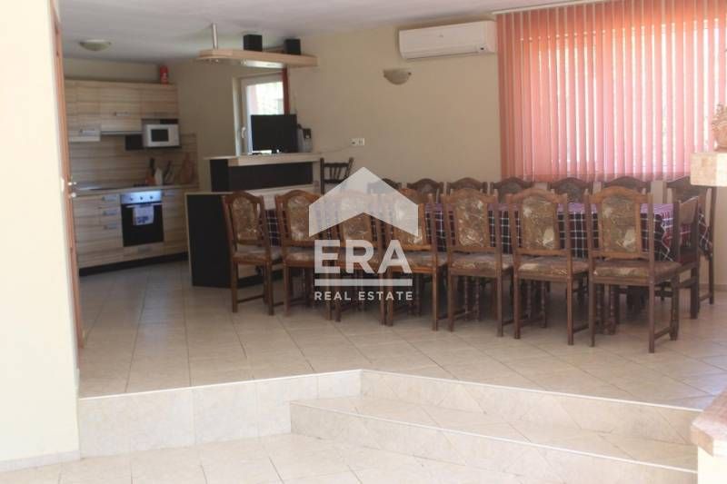 Дава се под наем Къща в с. Близнаци, Област Варна - 290 кв.м за 1000 € - Снимка #5