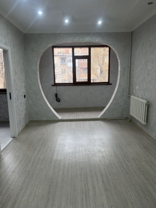 Продаётся своя 3х комнатная квартира (без маклер) 12-квартал 3/3/4