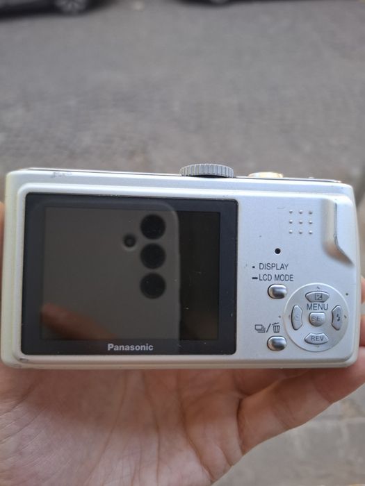 Компактен дигитален фотоапарат PANASONIC LUMIX TZ1