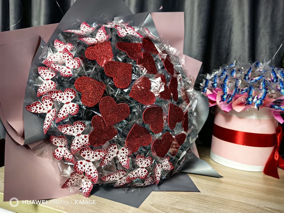 Букеты из бабочек, из денег.