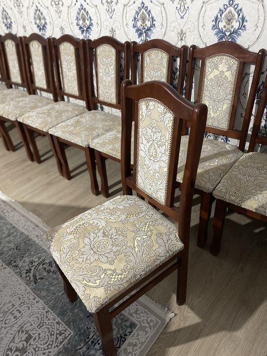 Срочно продам стулья