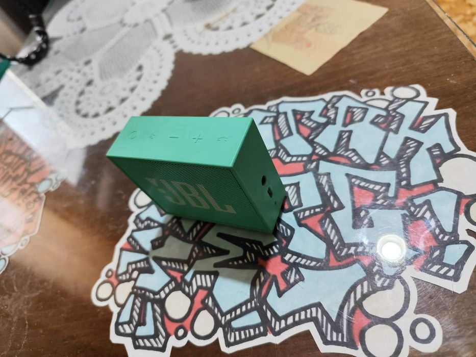 Колонка JBl GO  зелена