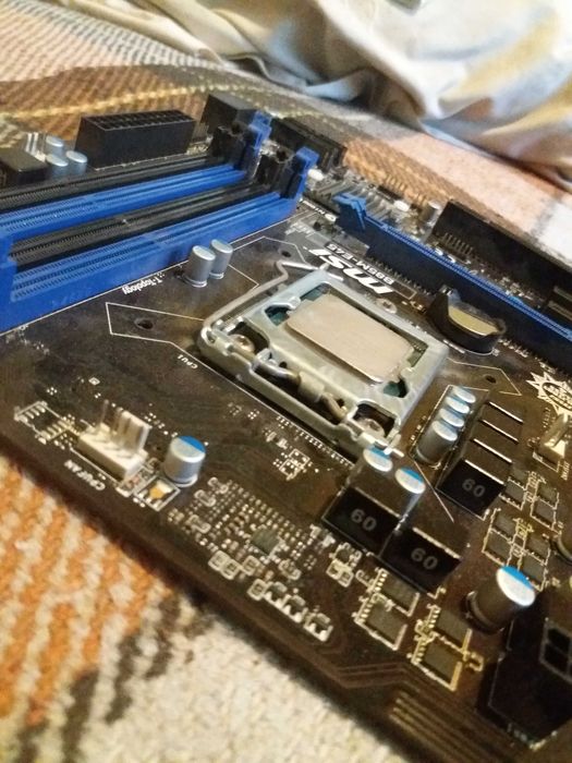 Kit Ieftin LGA 1150: Placa de baza MSI B85M-E45 + Proc INTEL i5 4460