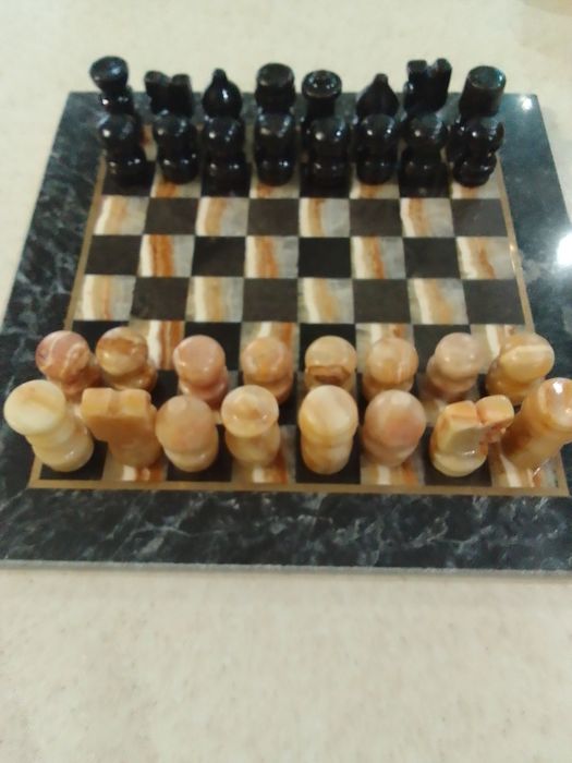 Шахматы сувенирные мрамор