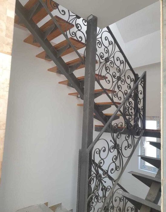 Vand profil trepte metalice/scari metalice