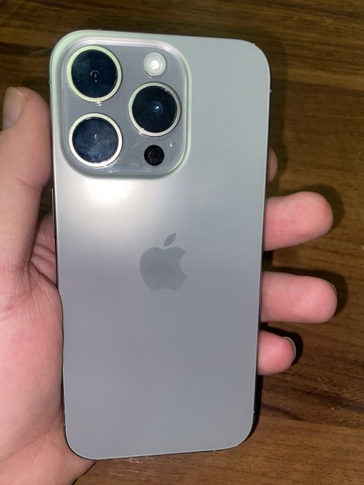 Телефон айфон 15 про