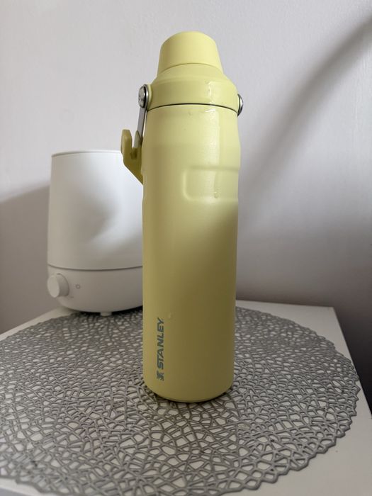 Продам термобутылку STANLEY