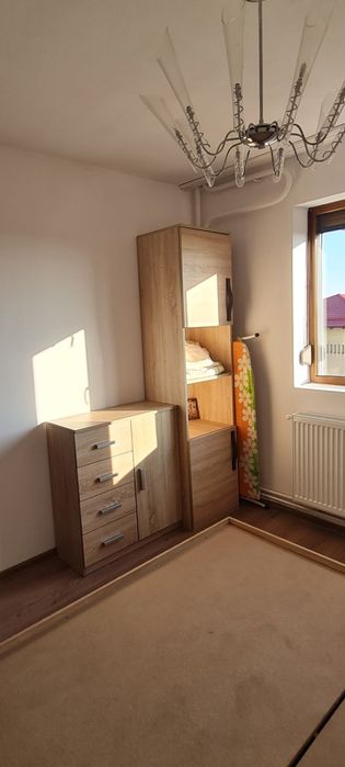 Închiriez apartament 2 camera