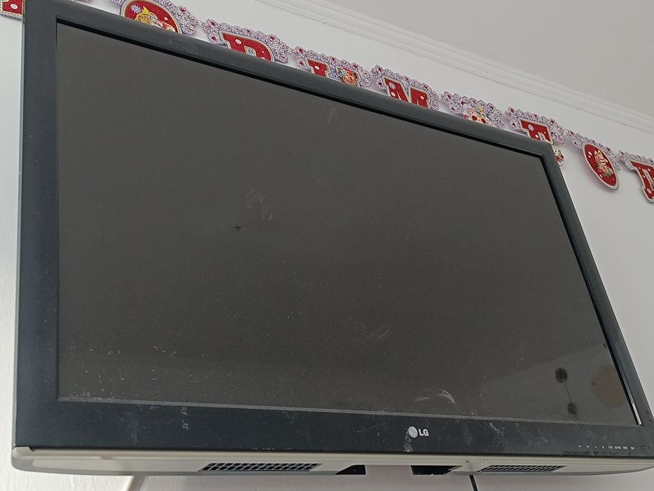 Срочно продам телевизор