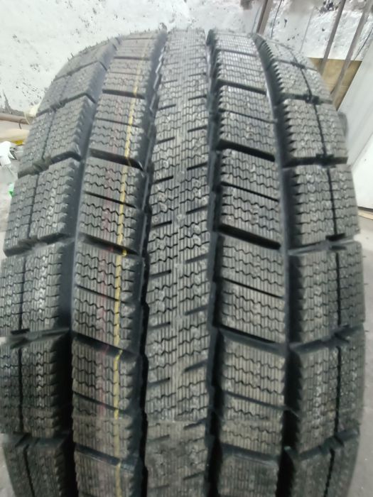 Продам авто шину абсолютно новую