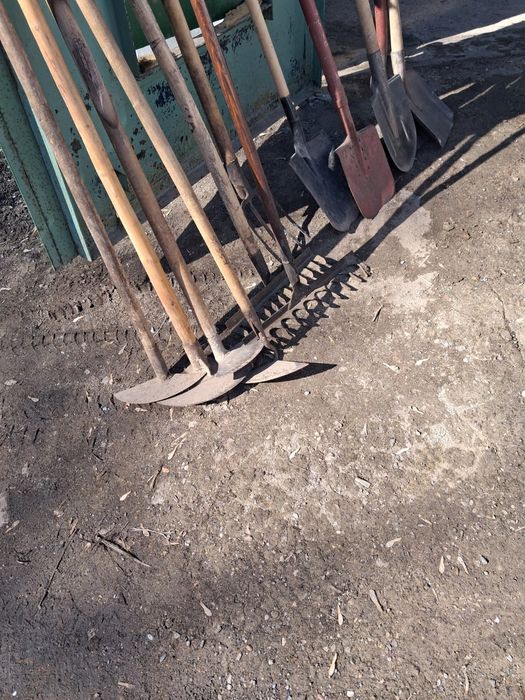 Продам садовый инвентарь