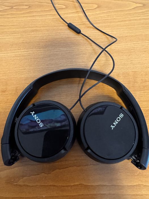 Căști cu fir Sony