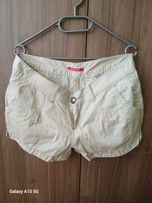 Къси панталонки L