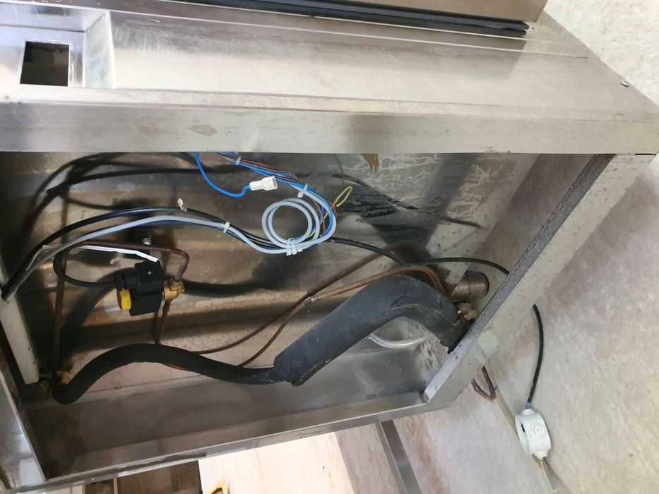 Хладилна маса с изнесен агрегат