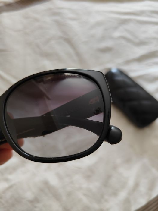 Солнцезащитные очки CHANEL